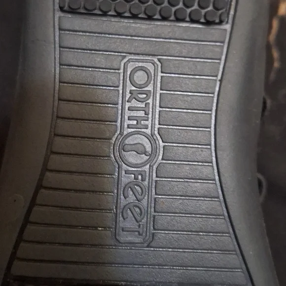 Orthofeet Comfort Black Sandals - Picture 4 of 5